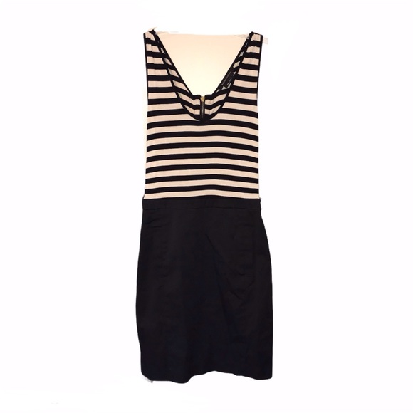 BCBGMaxAzria Dresses & Skirts - BCBGMaxazria Sleeveless Striped Dress